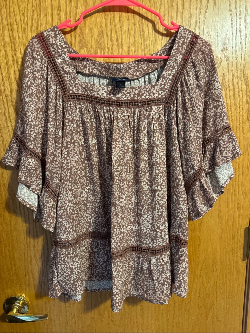 Daytrip Mauve Floral Ruffle Sleeve Peasant Top